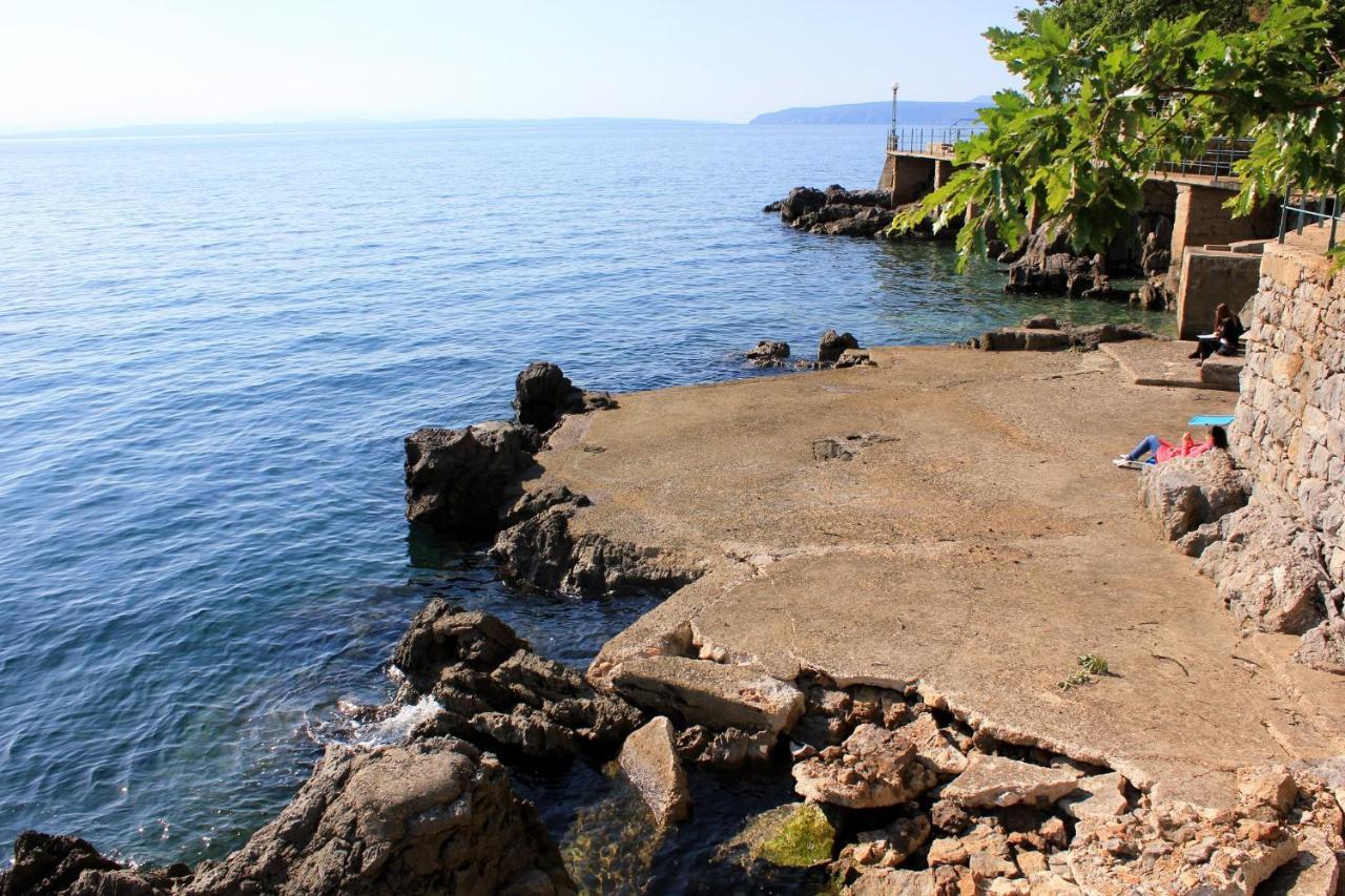 Apartments With A Parking Space Lovran, Opatija - 7705 Ngoại thất bức ảnh
